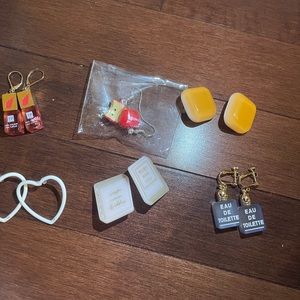 6 pairs of japan style earrings